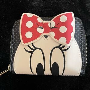 Disney Loungefly Minnie Mouse White Red 3D Bow Wallet